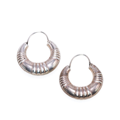 Vintage 1980s Sterling Silver Puffy Minimal Light Pierced Hoop Earrings