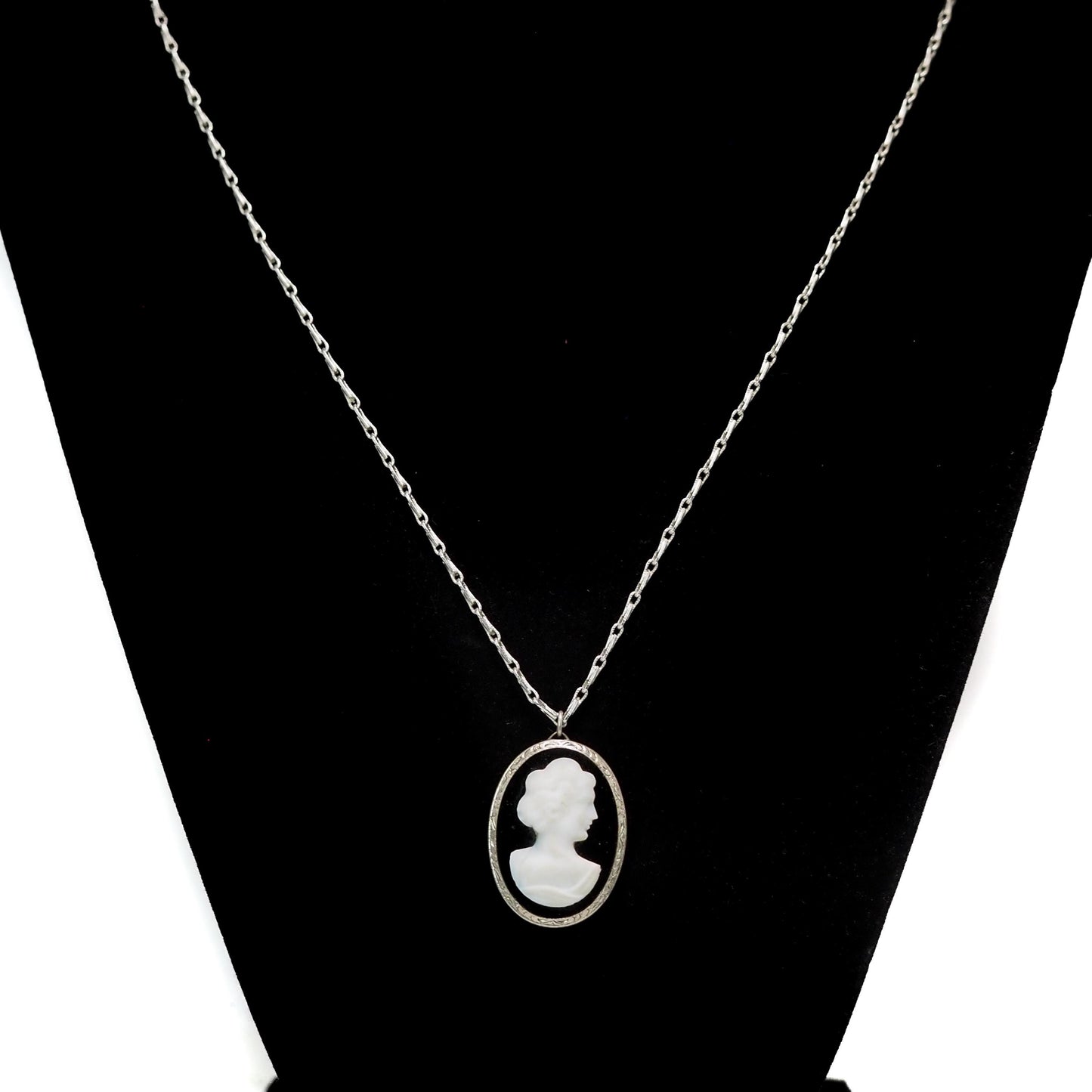 Antique 1920s Art Deco Imitation Onyx Cameo and Sterling Silver Oval 17" Necklace - Black Deco Cameo Necklace