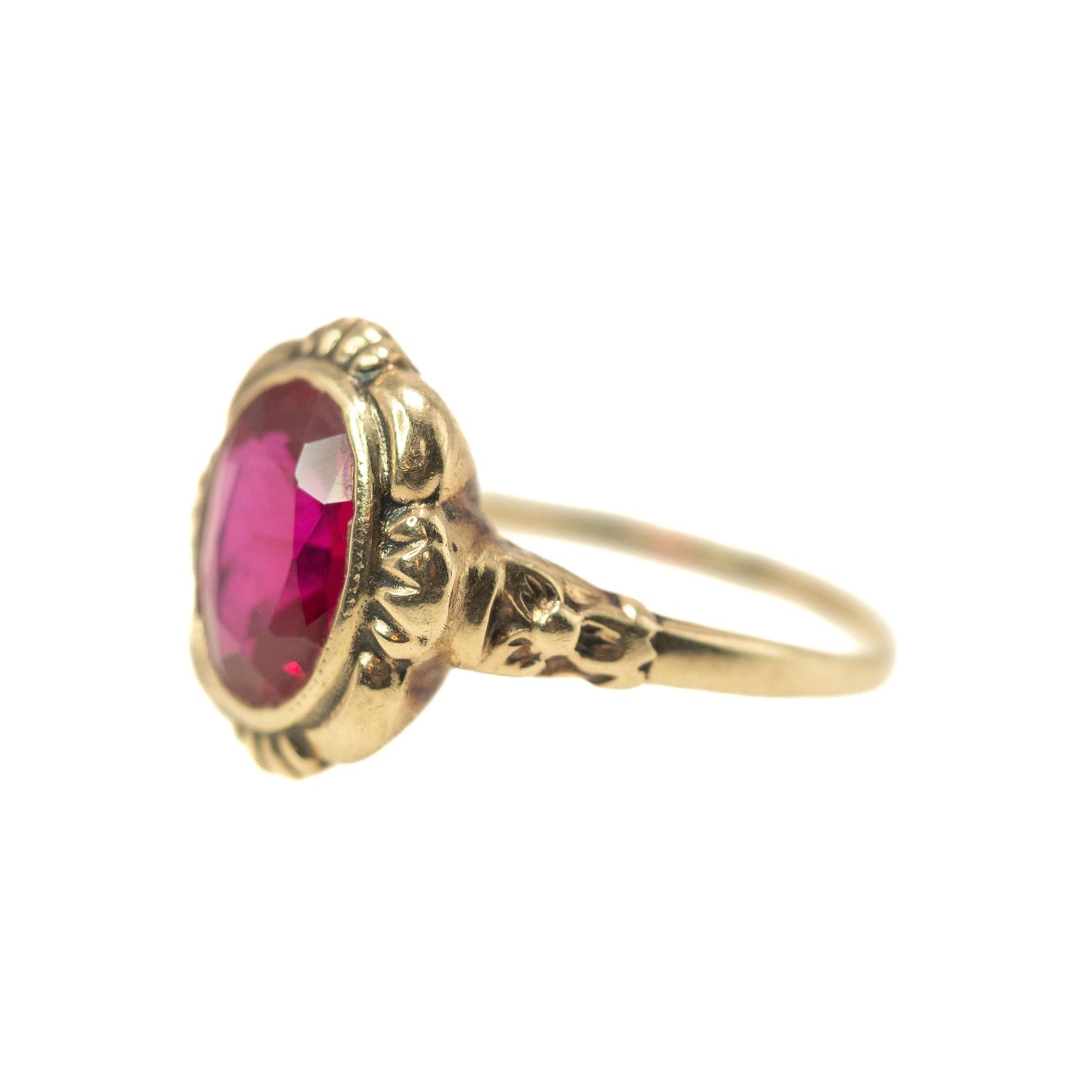 Vintage 1940s Art Deco Lab-Created Ruby and 10K Ring Size 7.5 -  Retro 40s Synthetic Ruby, Yellow Gold Solitaire Ring