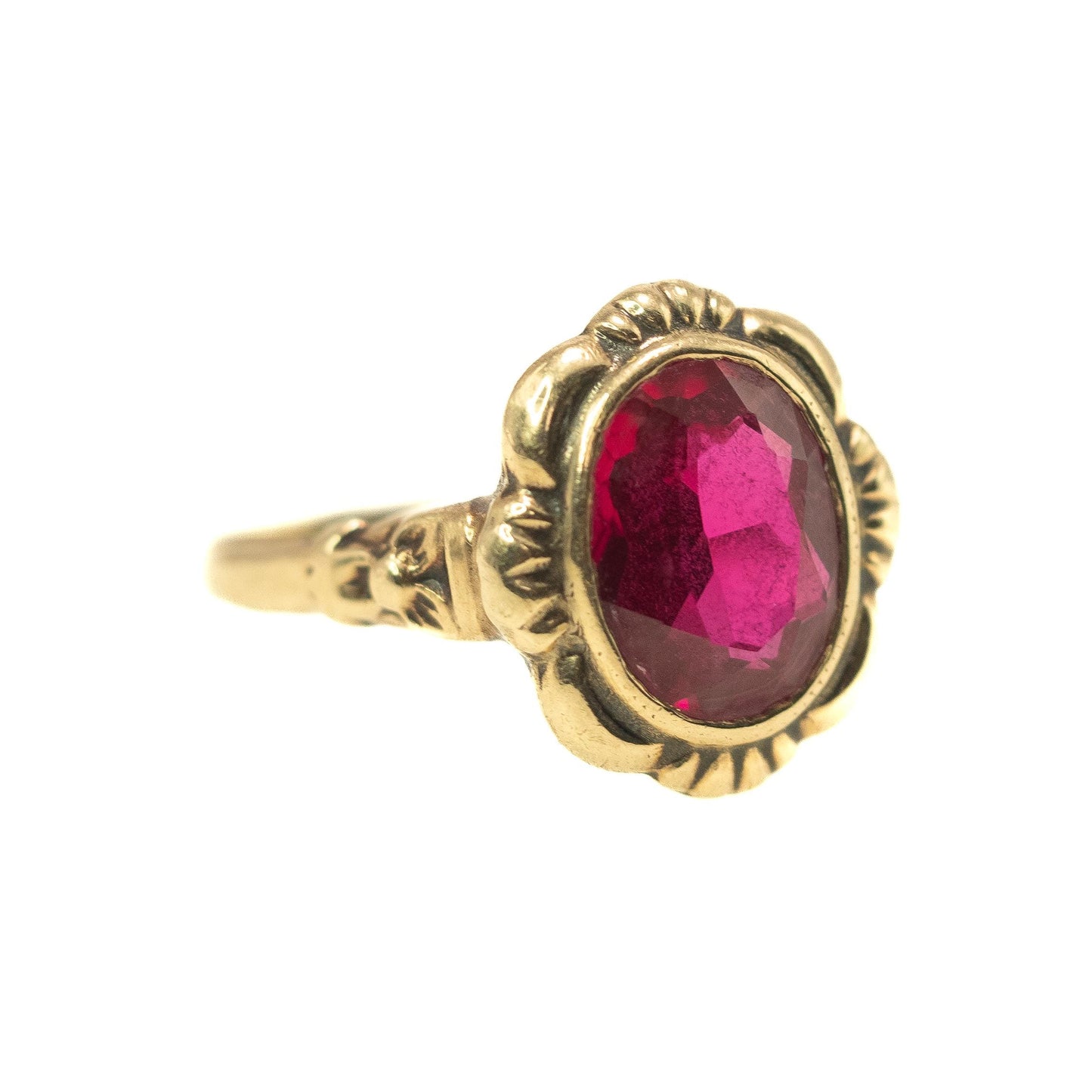 Vintage 1940s Art Deco Lab-Created Ruby and 10K Ring Size 7.5 -  Retro 40s Synthetic Ruby, Yellow Gold Solitaire Ring