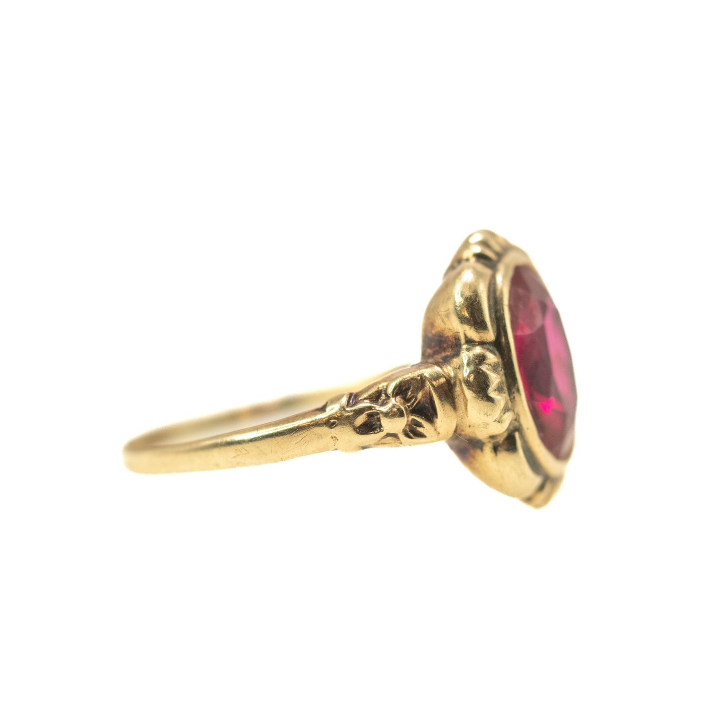 Vintage 1940s Art Deco Lab-Created Ruby and 10K Ring Size 7.5 -  Retro 40s Synthetic Ruby, Yellow Gold Solitaire Ring