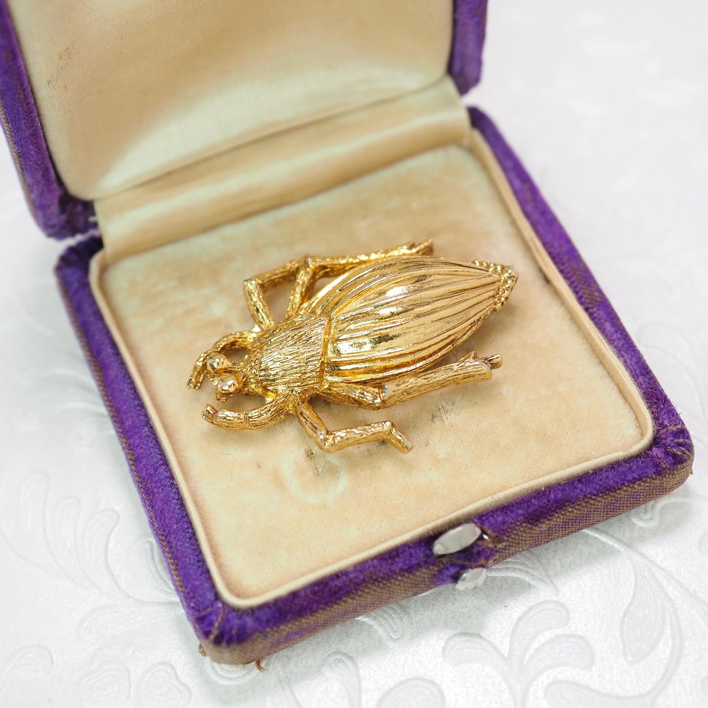 Vintage 1970s Scarab Beetle Chunky Large Brooch - 70s Yellow Gold Plate Bug Unisex Brooch - Vintage Statement Pin