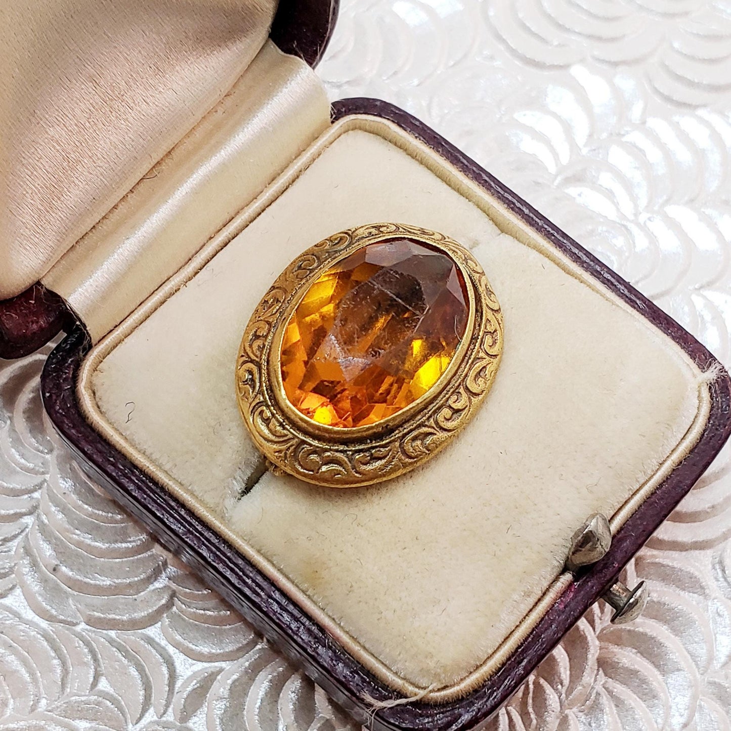 Antique 1900s Victorian Oval Orange Gold Filled Brooch - Late Victorian Glass and Yellow Gold Filled Metal Small Brooch - Small Unisex Pin