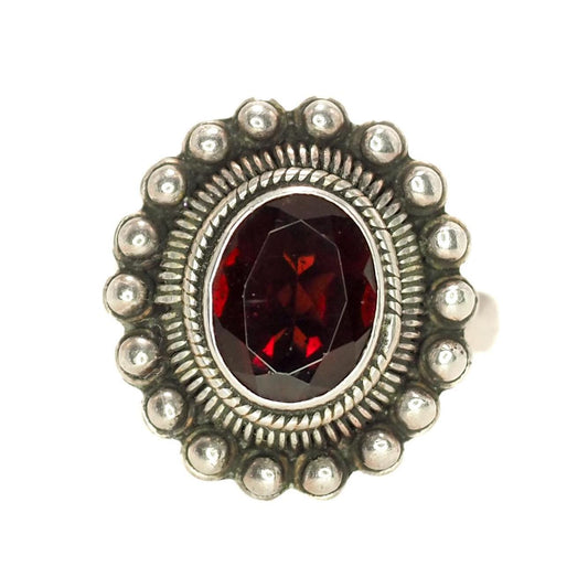 Vintage 1980s Oval-Cut Pyrope Garnet and Sterling Silver Solitaire Ring Size 7 - 80s Red Garnet Silver Southwestern Ring - Gemstone Ring