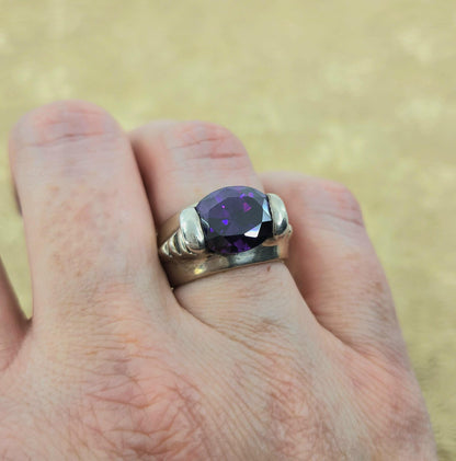 Vintage 1970s Dark Purple Color Change Glass and Sterling Statement Ring Size 7