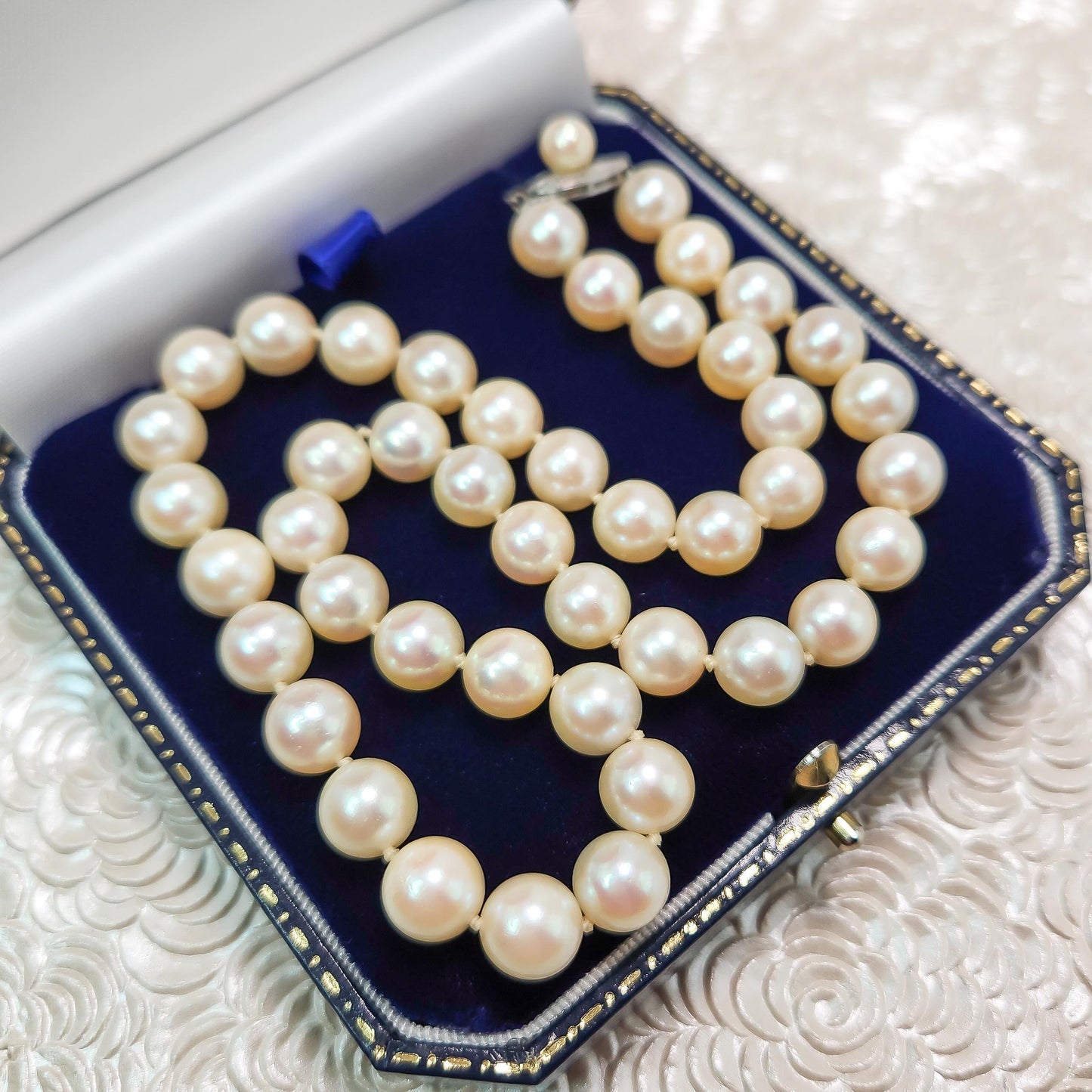 Vintage 1980s Cultured Japanese Akoya Pearl, Gold Necklace - 80s 7.9-8.5mm Round Pearl and 10K White Gold Single Strand 15.75" Necklace