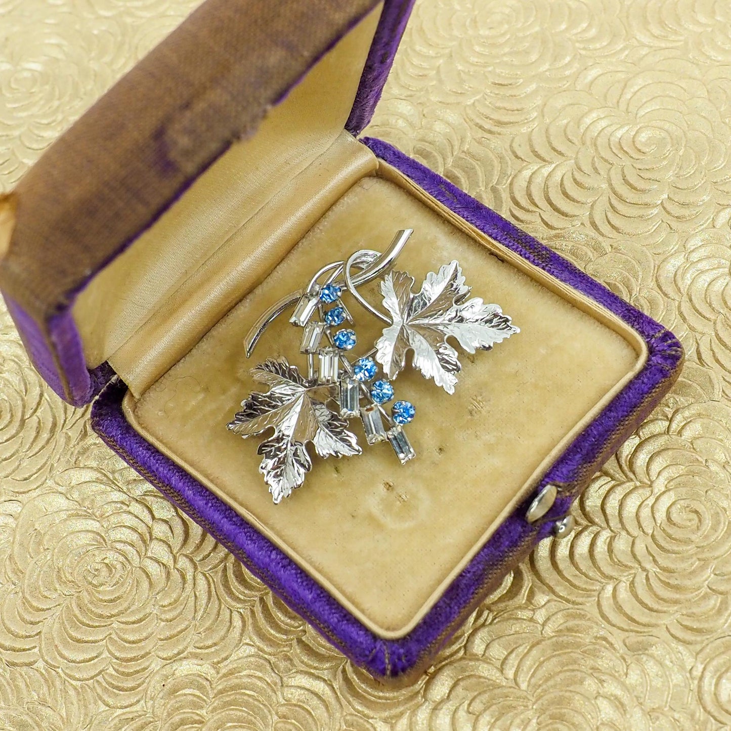 Vintage 1940s CARL ART Blue Rhinestone and Sterling Silver Leaf Brooch - 40s Retro Leaves Spray Unisex Silver Brooch