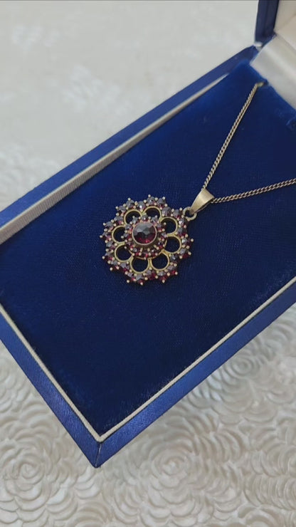Vintage 1960s Rose Cut Bohemian Garnet and Flower Pendant 18" Necklace