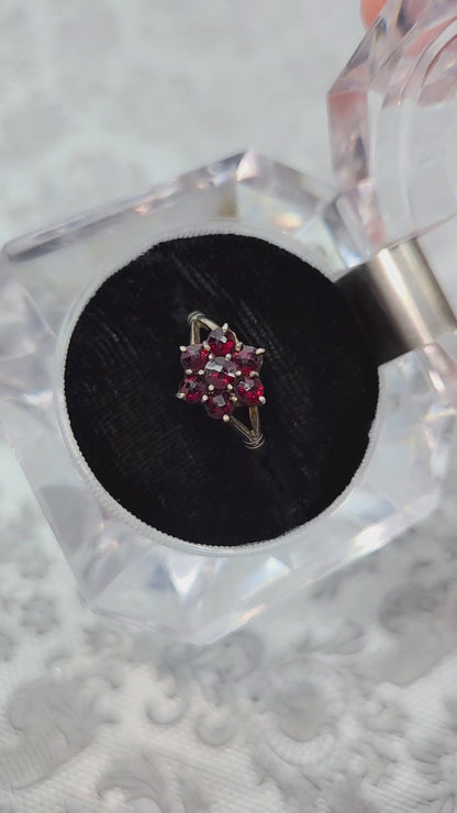 Vintage 1960s Rose Cut Pyrope Red Garnet Cluster Flower 800 Silver Ring Size 5.75