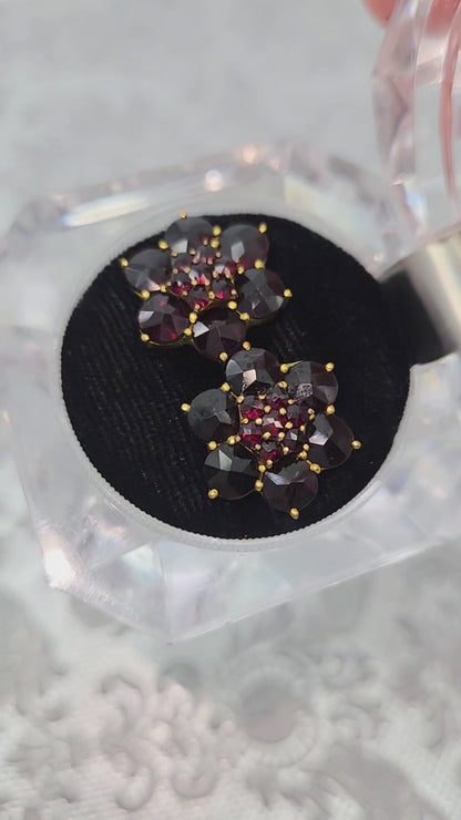 Vintage 1950s GERMANY Red Rose Cut Garnet and Gold Wash Cluster Screw Back Earrings