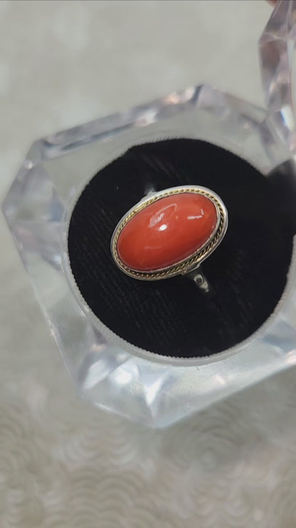 Vintage 1990s Italian Red Salmon Mediterranean and 800 Silver Cabochon Solitaire Ring Size 9.25