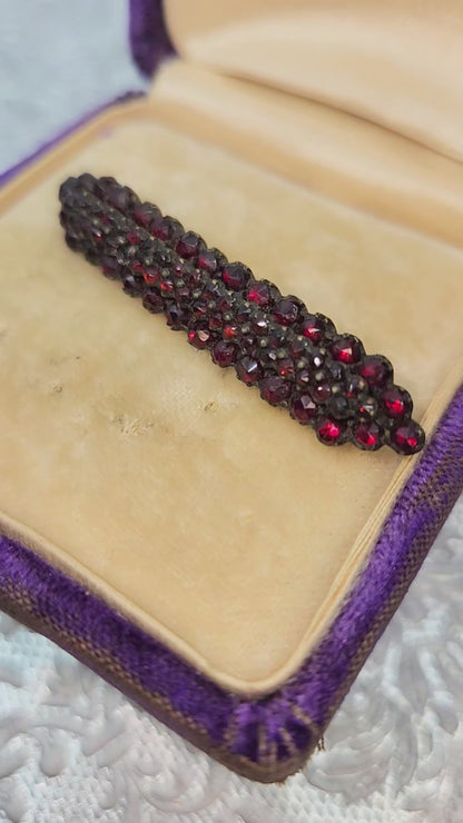 Antique 1920s Red Bohemian Garnet and Gilt Cluster Bar Pin Brooch