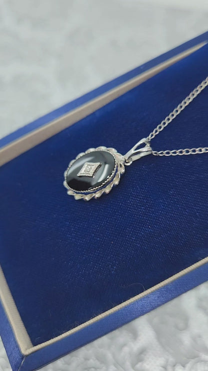 Vintage 1950s UNCAS Art Deco Style Onyx, Diamond, and White Gold Filled 18" Necklace