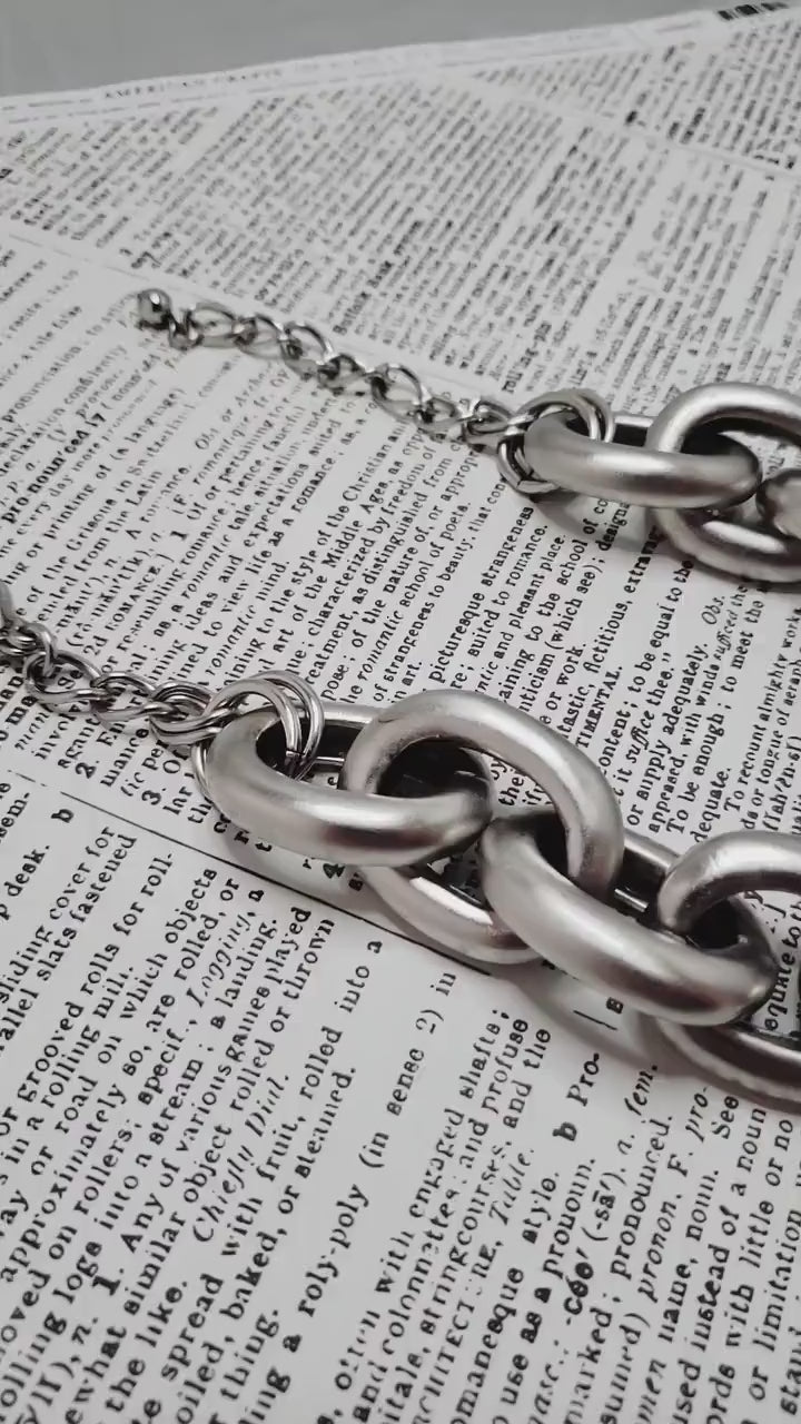 Vintage 2000s KENNETH JAY LANE Large Chain Designer Jumbo Chunky