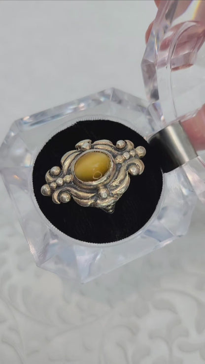 Vintage 1980s Tiger's-Eye and Sterling Silver Cabochon Southwestern Ring Size 5.25
